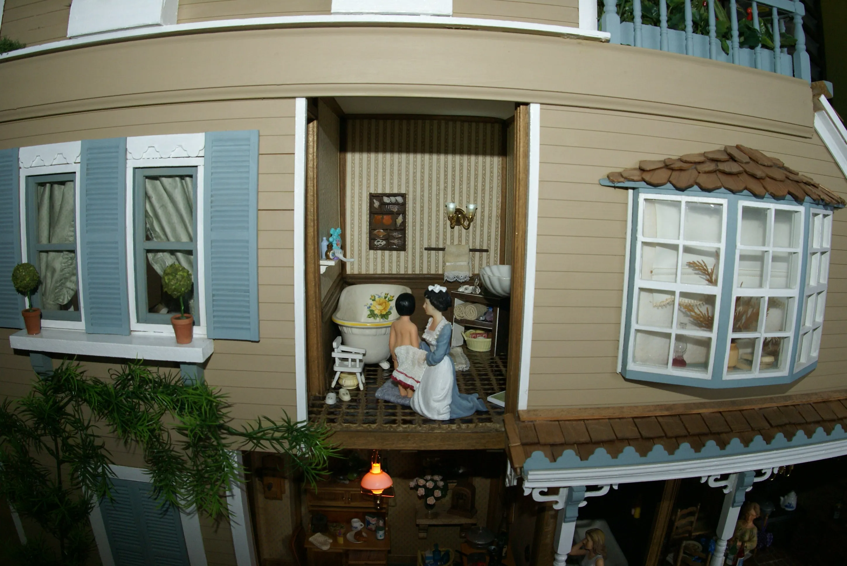 1970 HUGE CUSTOM BUILT & FULLY FURNISHED DOLL HOUSE (5 ft x 4ft x 32”) WITH 14 rooms & 3 gardens, Plants, Trees   Outhouse (1/12 Scale) Operating Lights