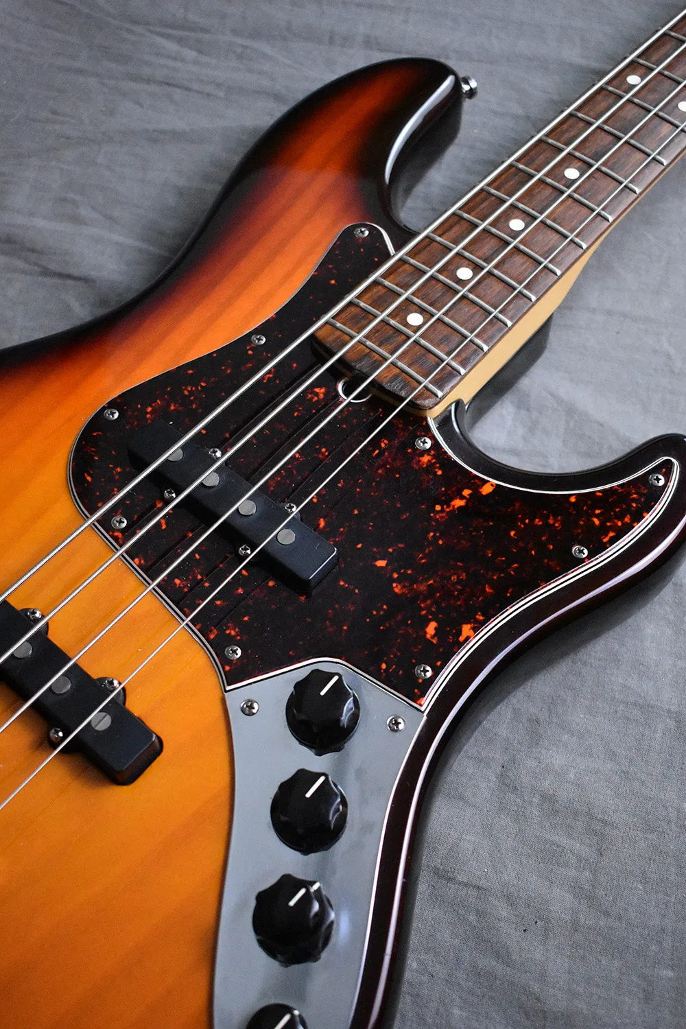 1996 Fender American Deluxe Jazz Bass