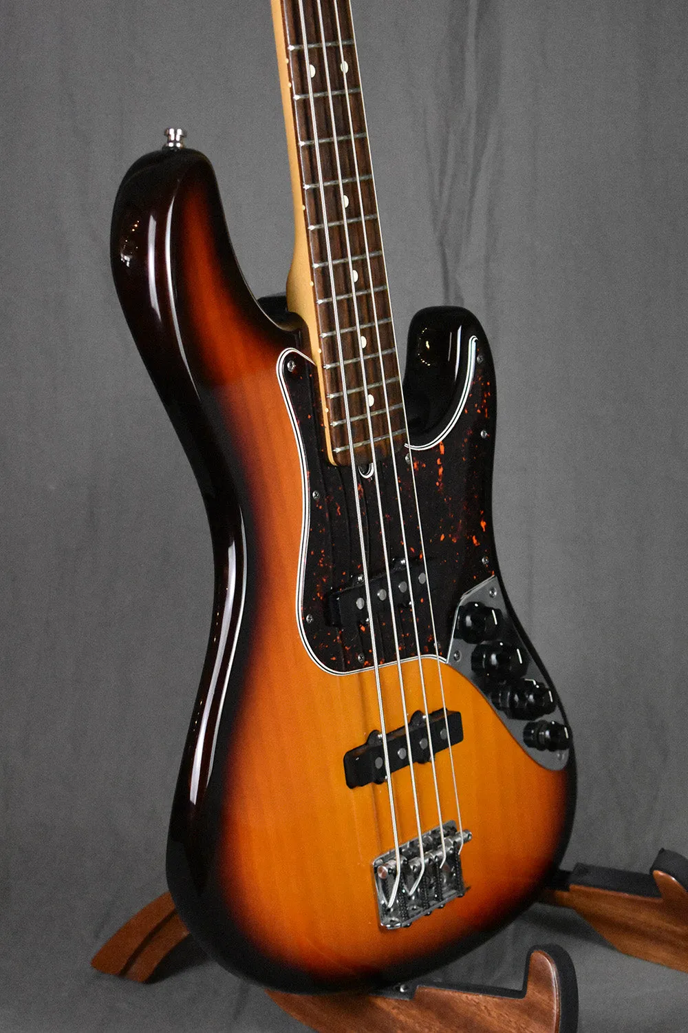 1996 Fender American Deluxe Jazz Bass