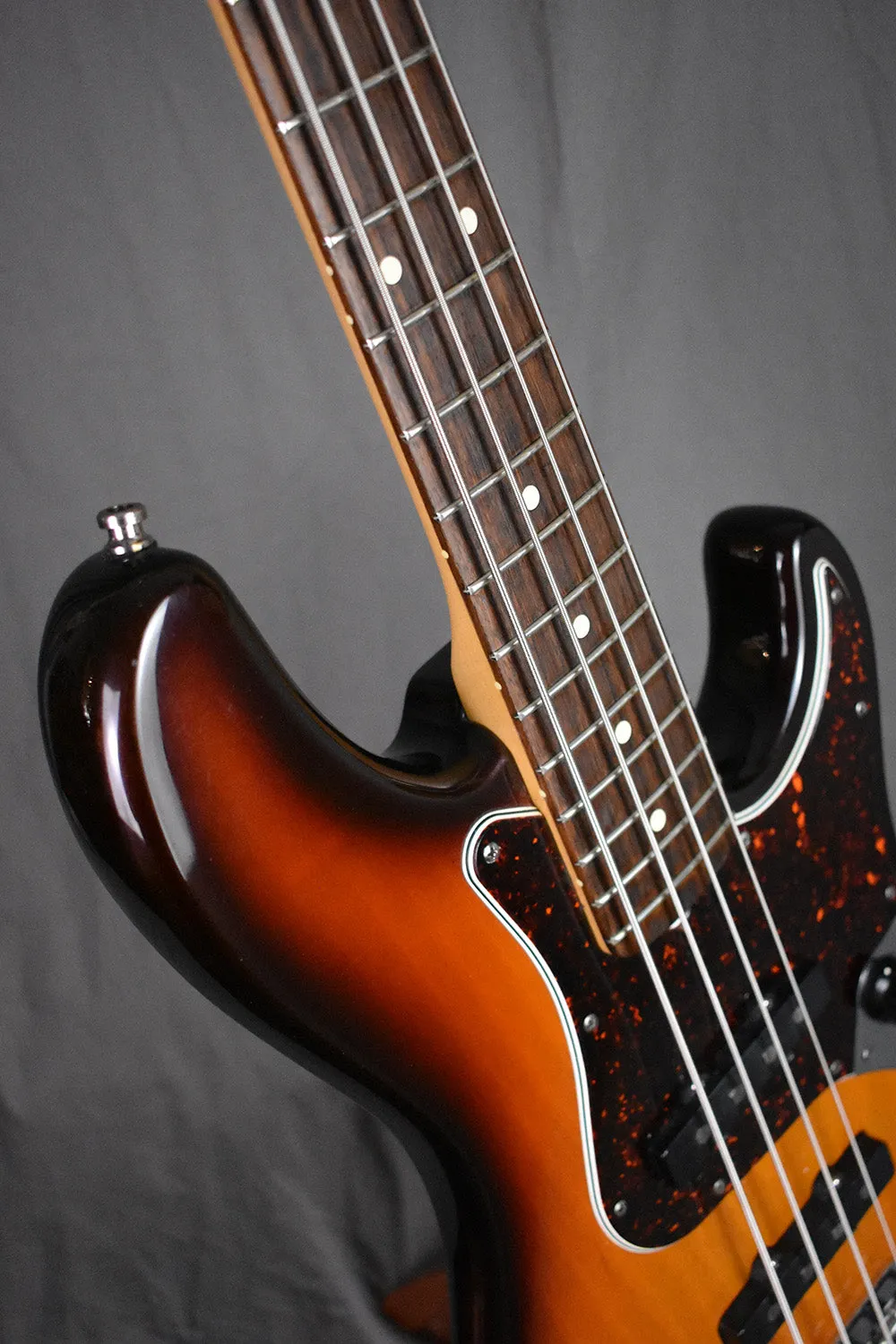 1996 Fender American Deluxe Jazz Bass