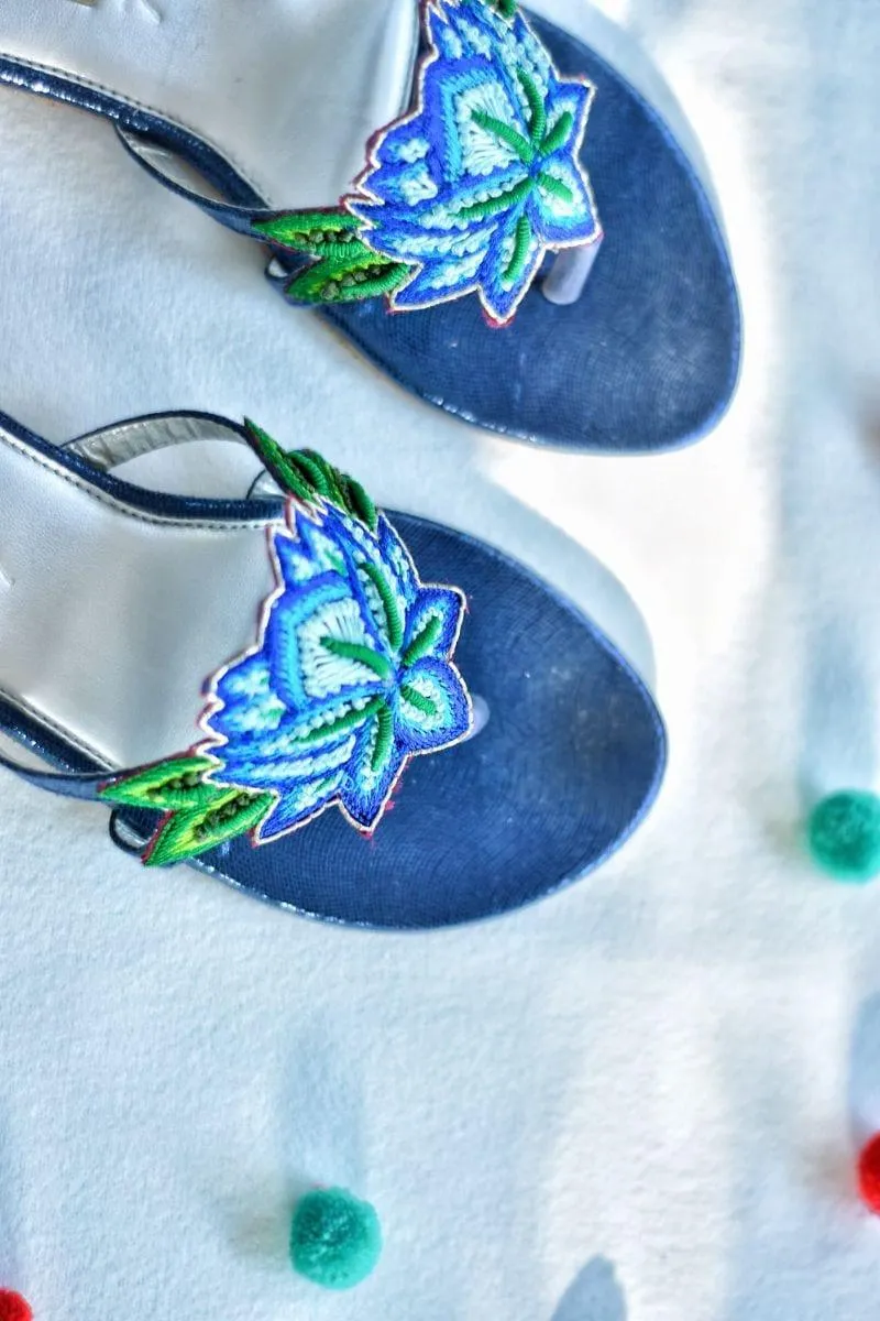 Chapter 13 - Neela Phool - Flats - 19242 - Blue