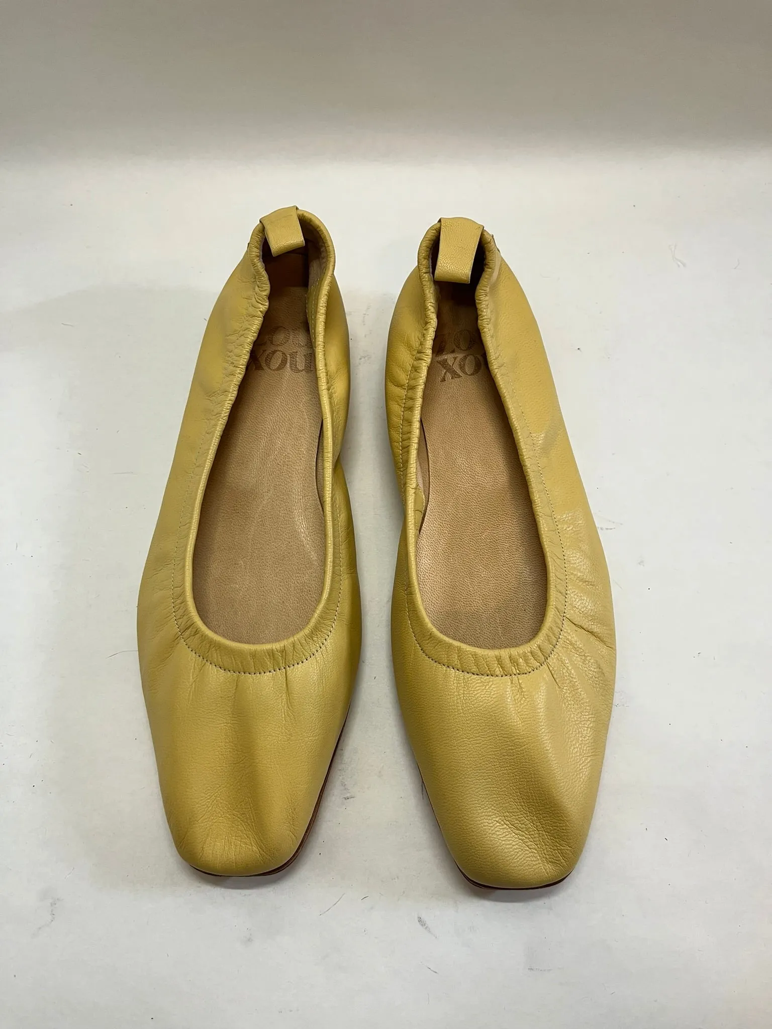 Daria Flat in Manteca Size 38