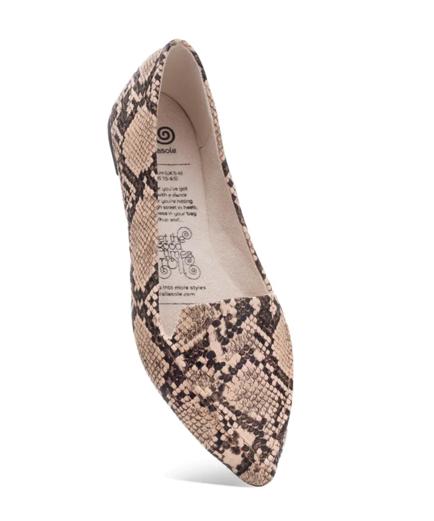 Desert Diamond Snake Print Foldable Loafer Flats {Rollasole}