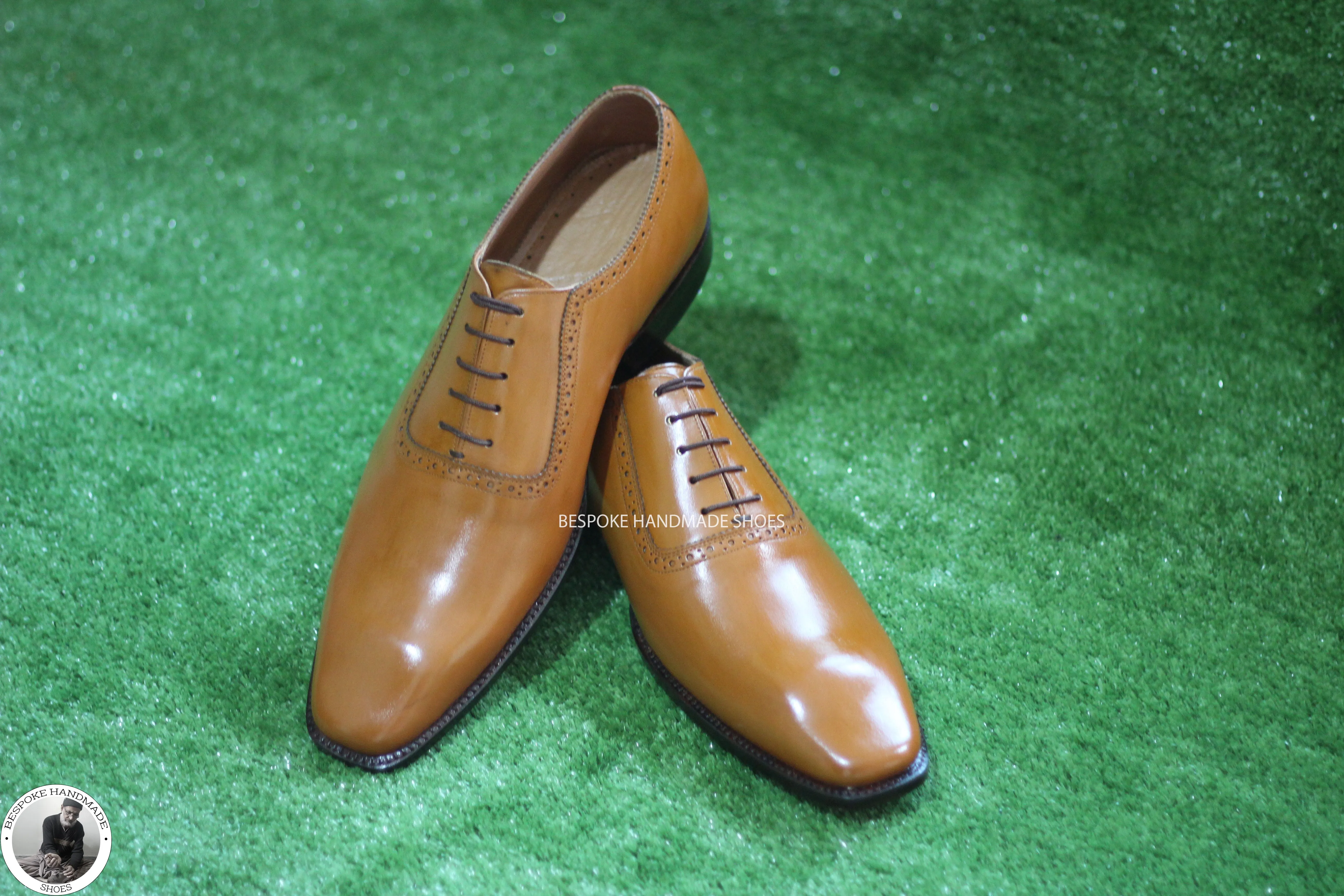 Handmade Goodyear Tan Leather Oxford Whole Cut Lace Up Dress / Fashion Shoes For Men's