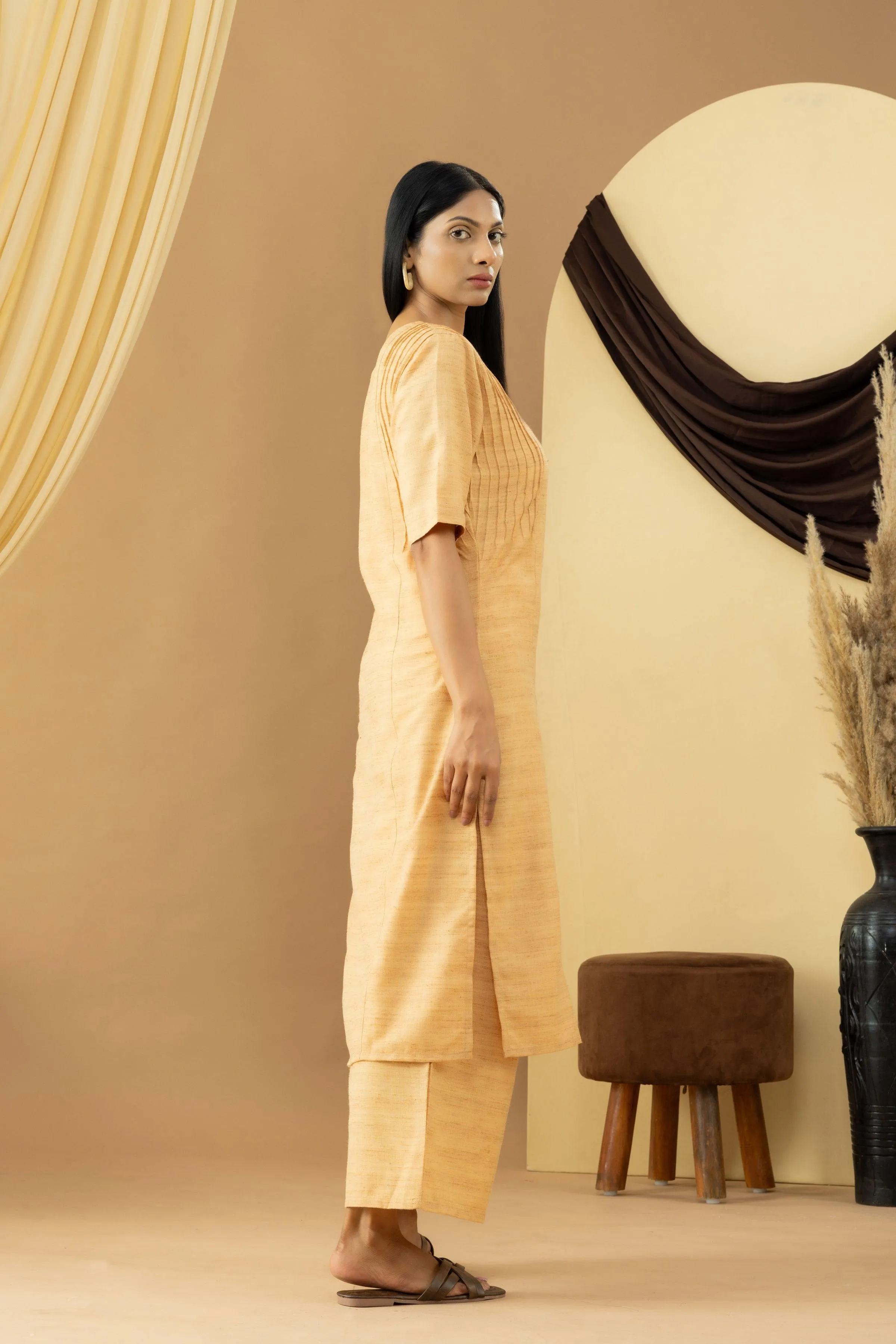 Harsingaar Off White Khadi Kurta set