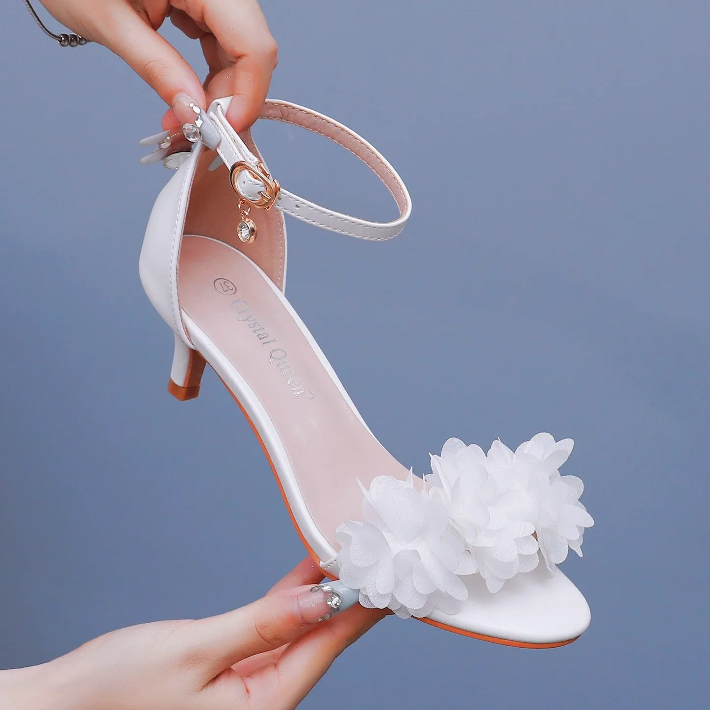 Lace Flower Bridal Short Heel Wedding Shoes